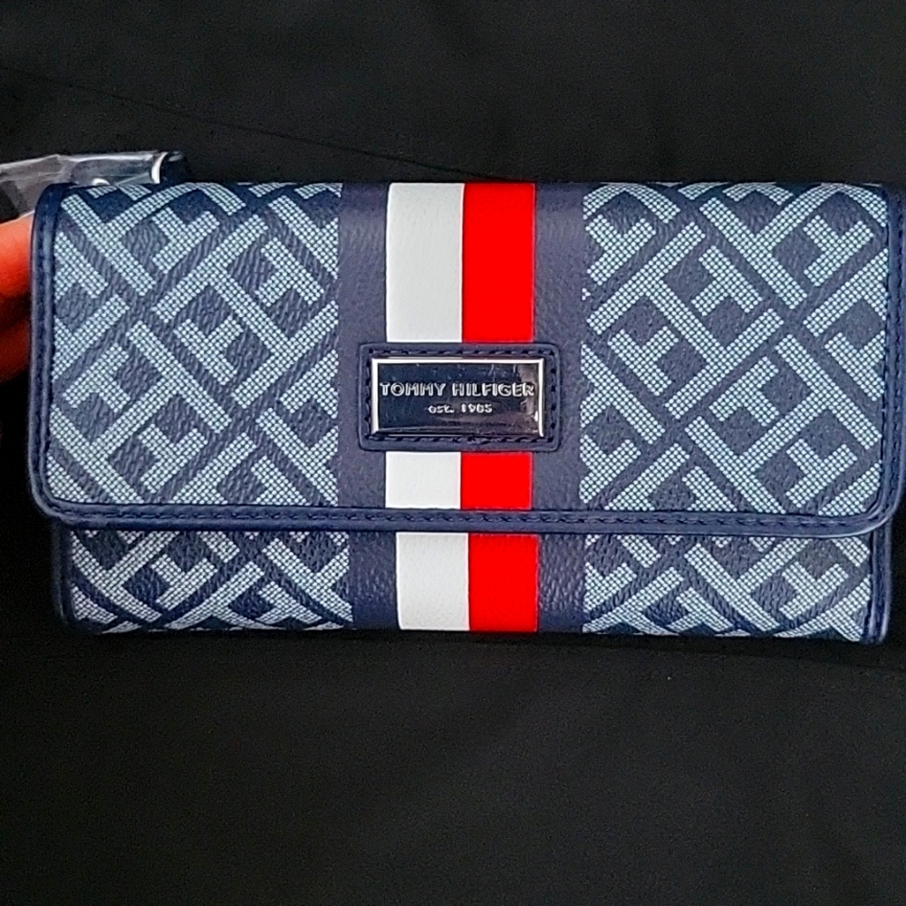 Tommy Hilfiger wallet.
